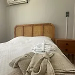 Tarihi Asansoer Sokaginda Daire