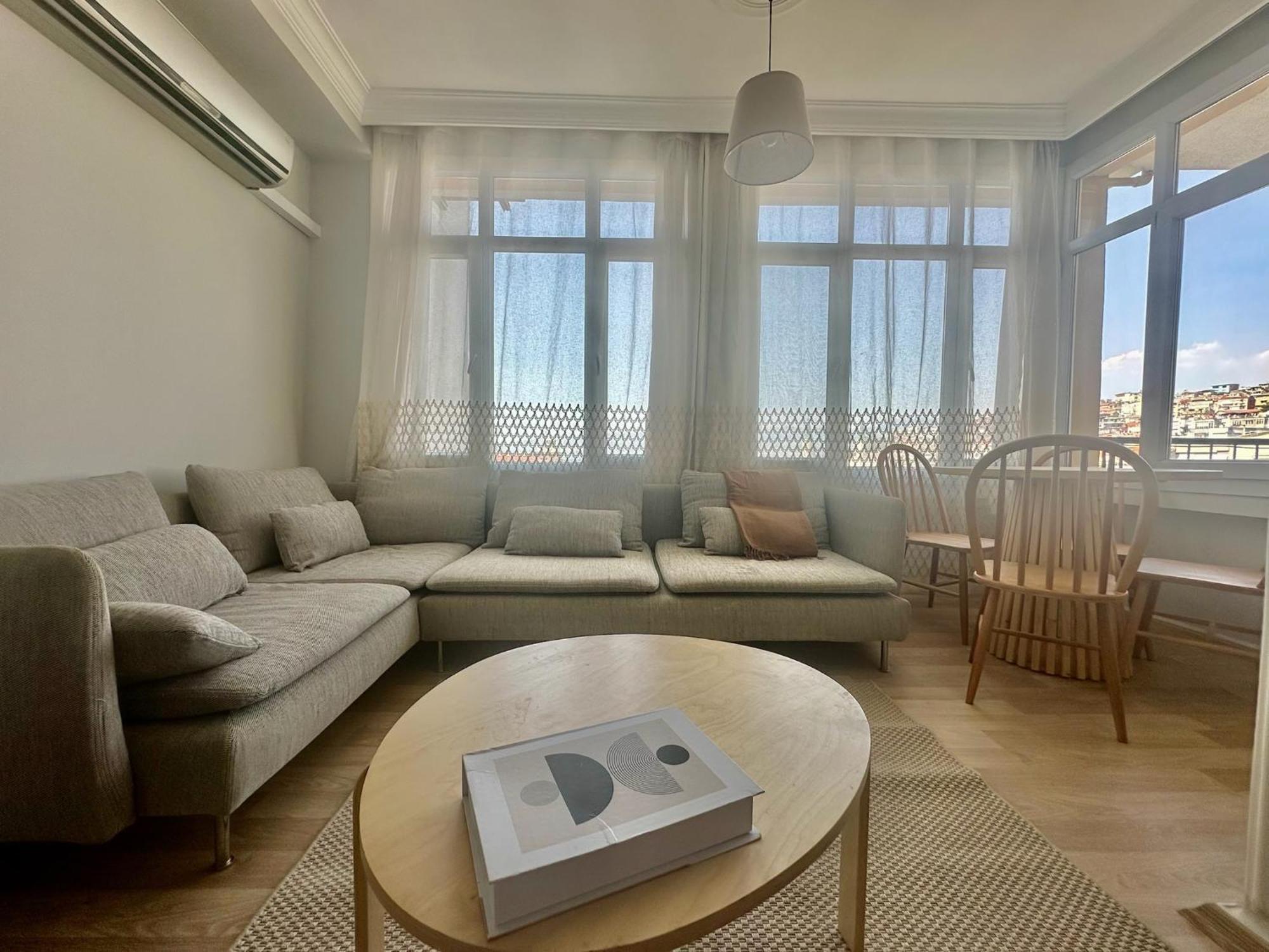 Tarihi Asansoer Sokaginda Appartement