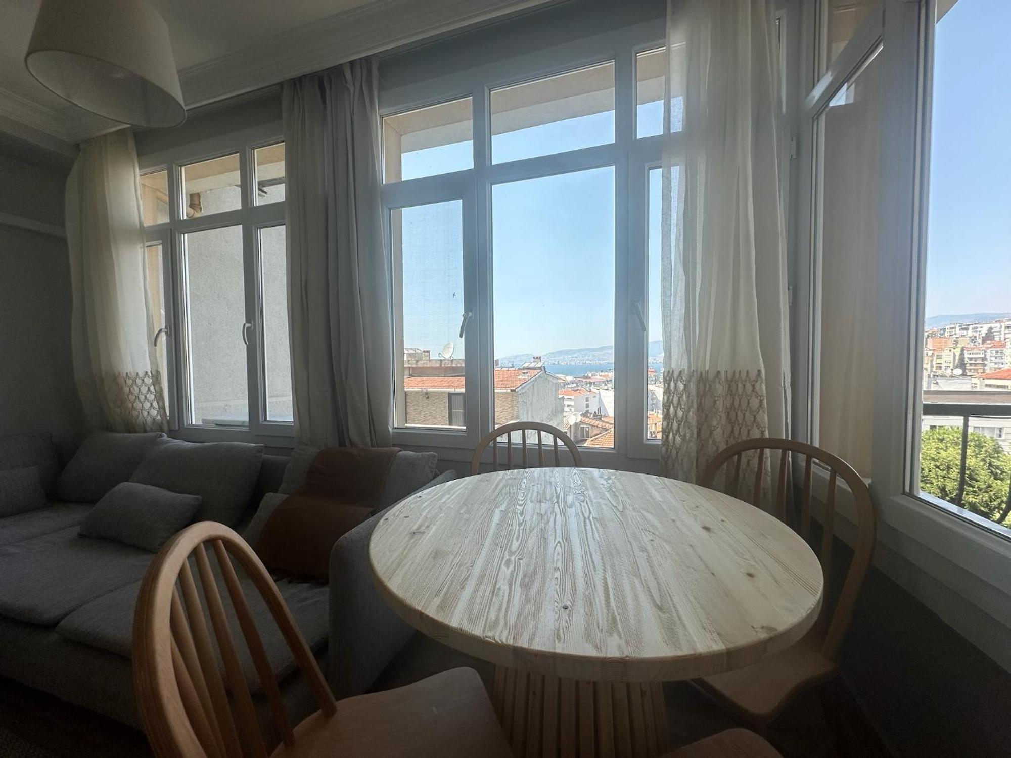 Appartement Tarihi Asansoer Sokaginda *